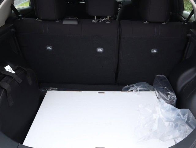 New 2025 Nissan Leaf SV Plus image 10