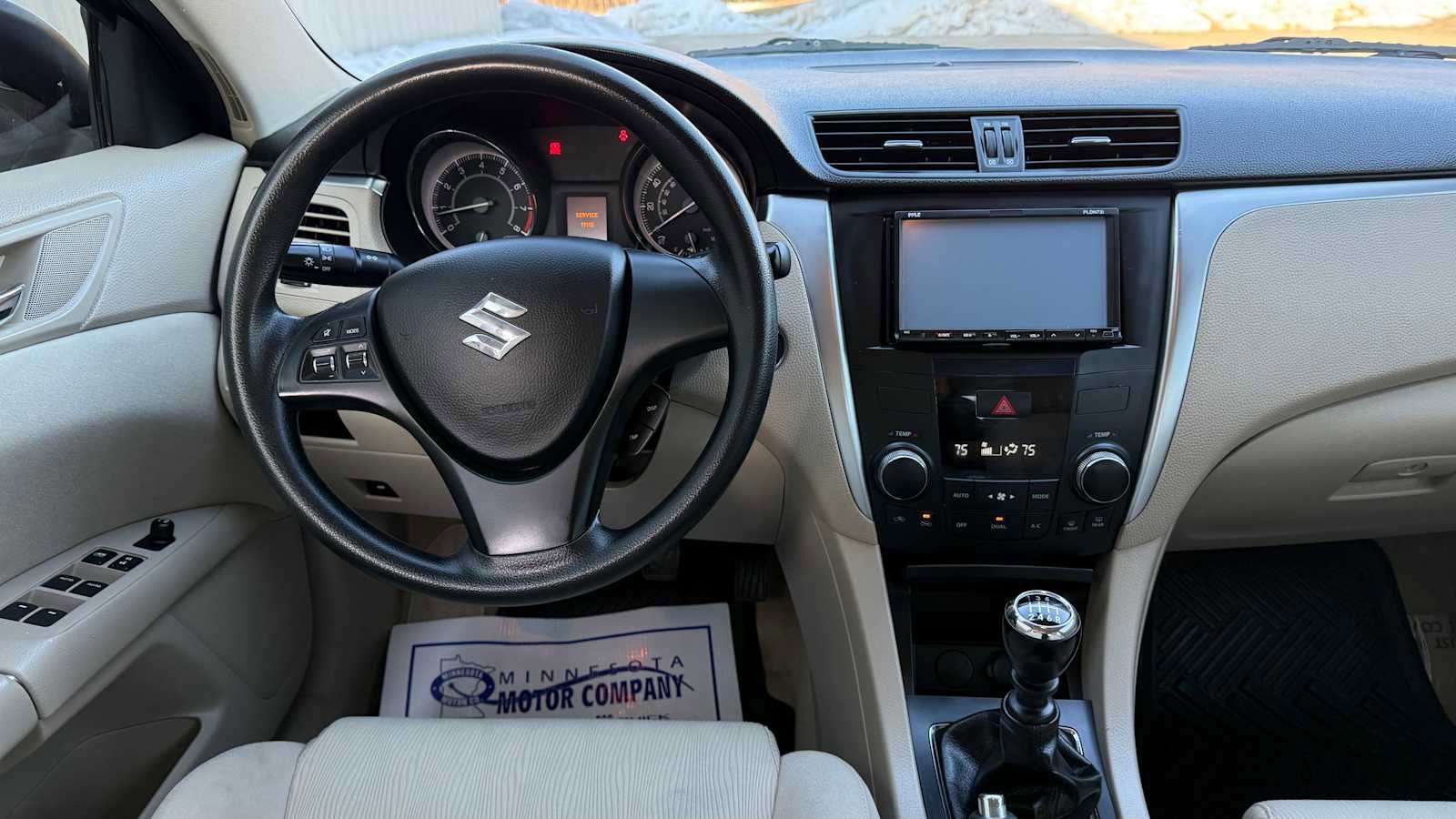 Used 2011 Suzuki Kizashi S image 10