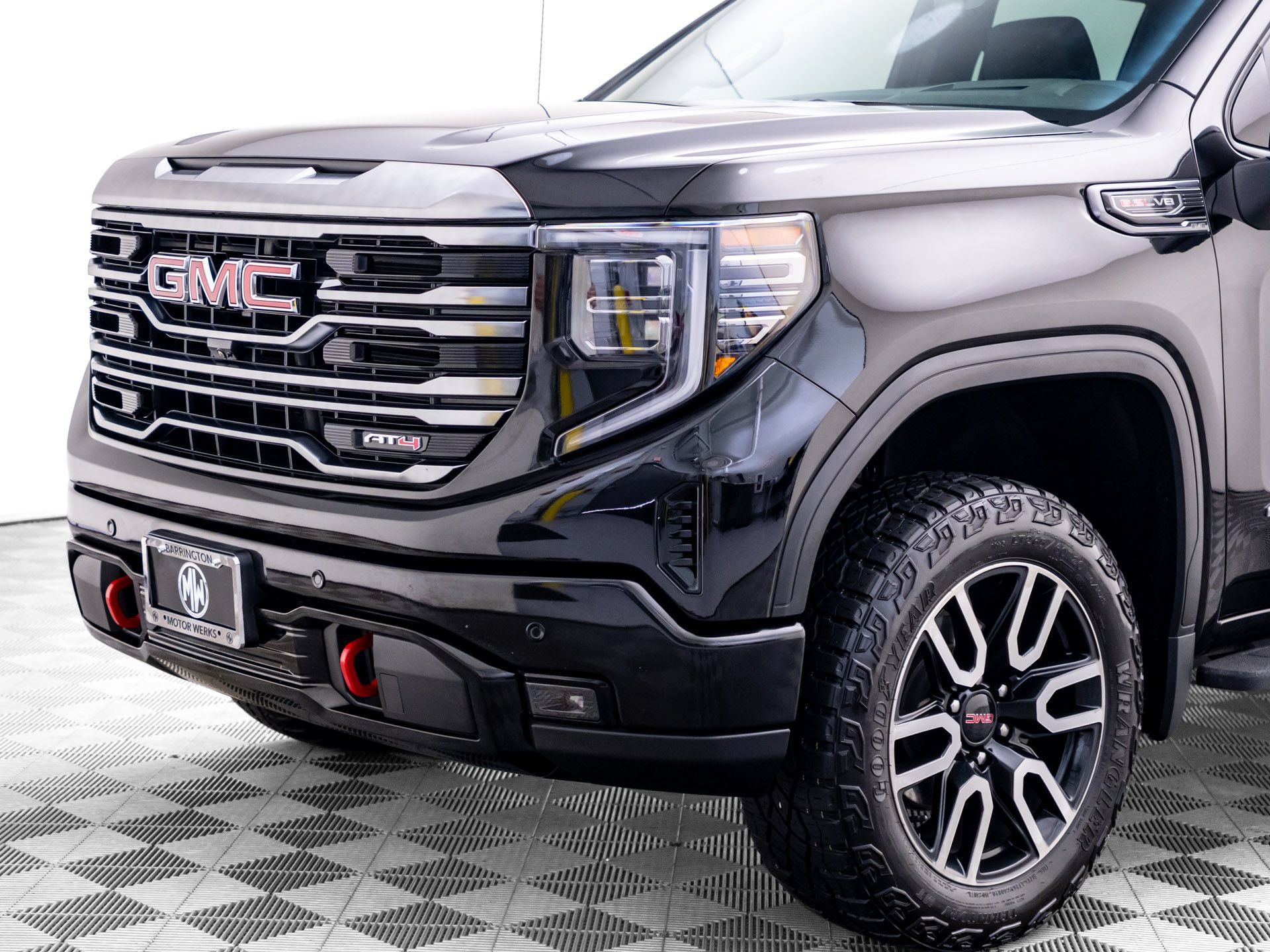Used 2023 GMC Sierra 1500 AT4 w/ Technology Package AWD/4WD image 37