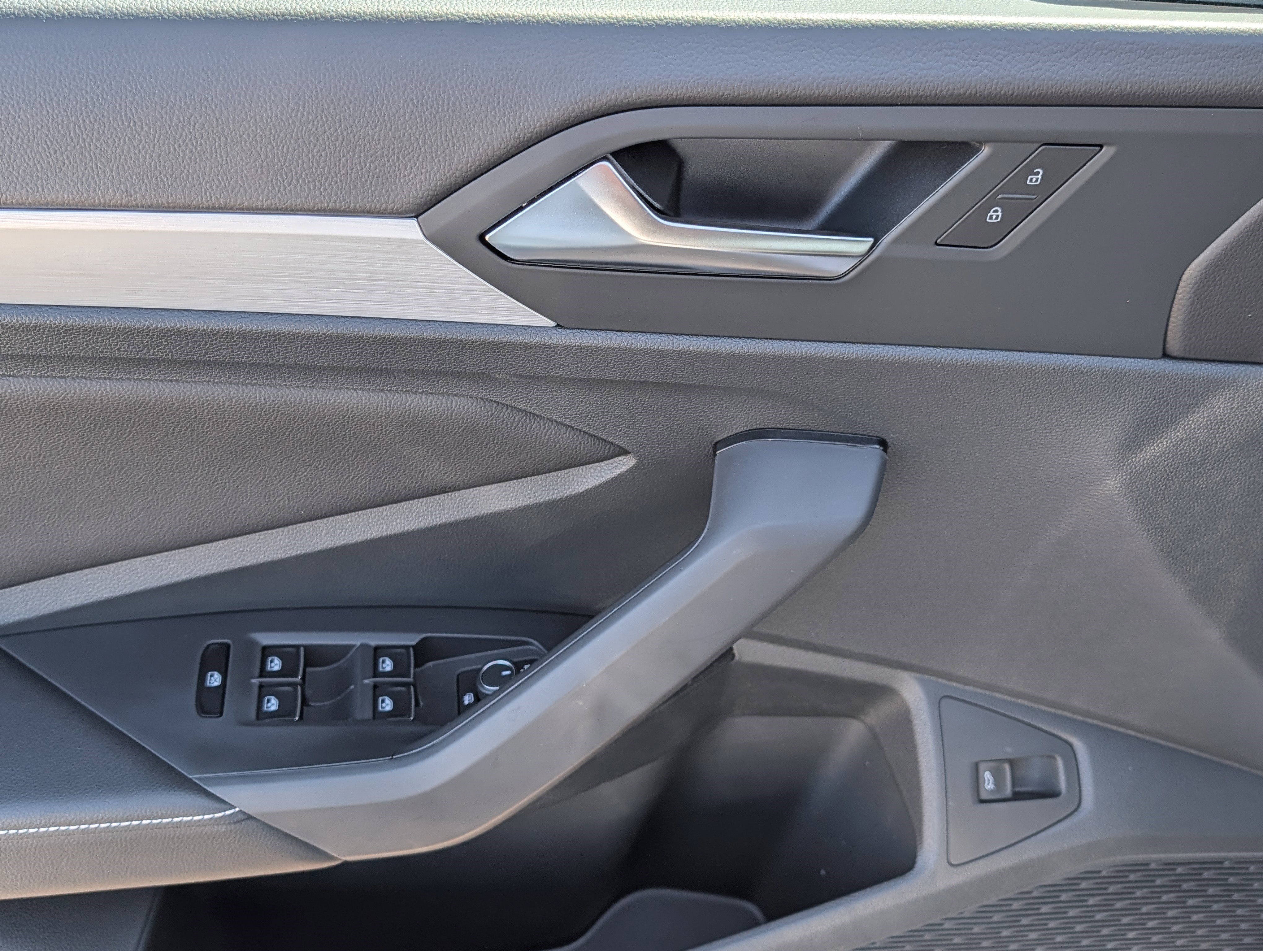 New 2026 Volkswagen Jetta S FWD image 10