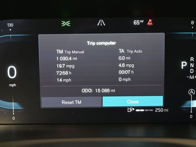 Used 2024 Volvo XC90 B5 Plus w/ Protection Package Premier image 27