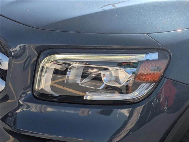 Used 2023 Mercedes-Benz GLB 250 image 9