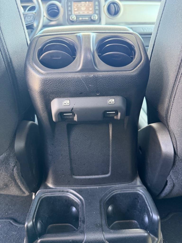 Used 2018 Jeep Wrangler Unlimited Sport S AWD/4WD image 23