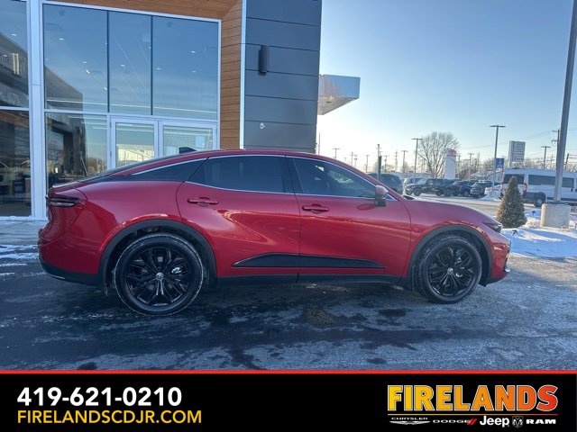 Used 2025 Toyota Crown XLE image 13