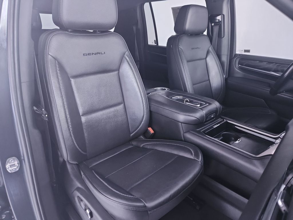 Used 2022 GMC Yukon XL Denali AWD/4WD image 24