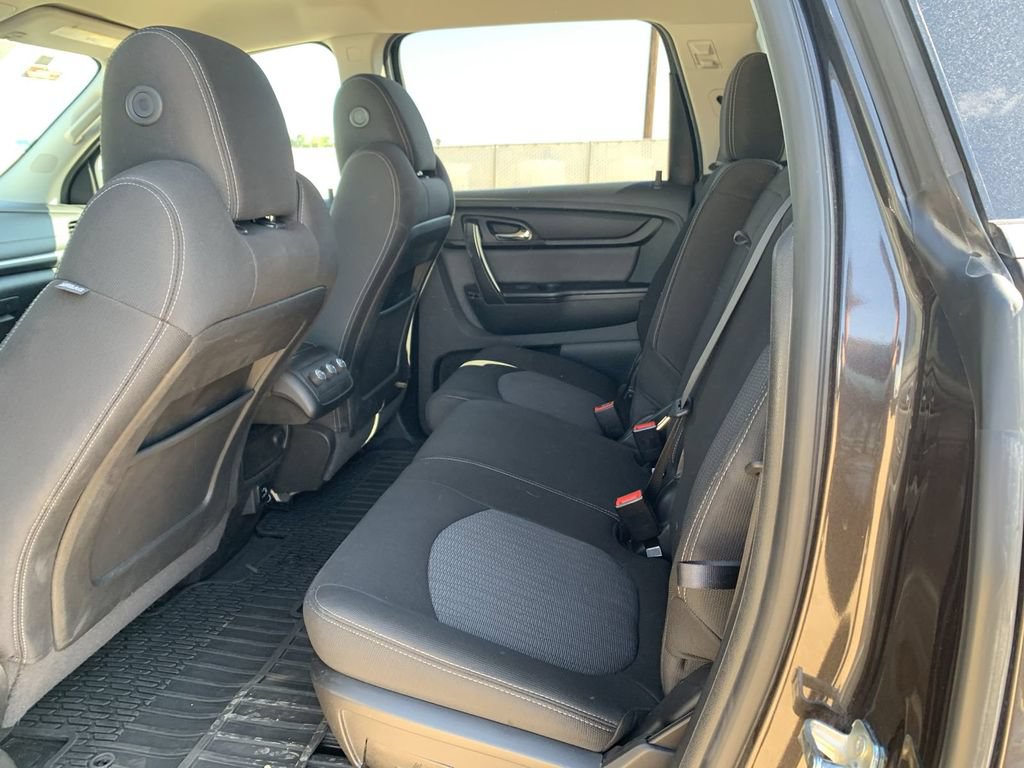 Certified 2017 Chevrolet Traverse LT w/ Style and Technology Package AWD/4WD image 24
