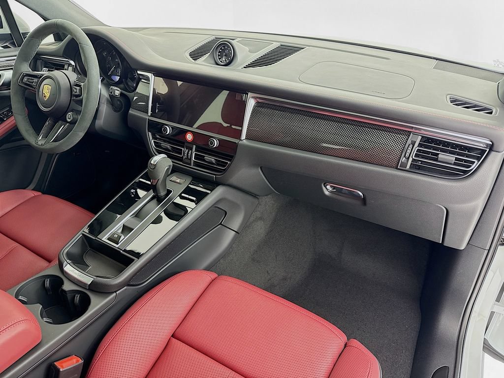 New 2026 Porsche Macan GTS AWD/4WD image 35