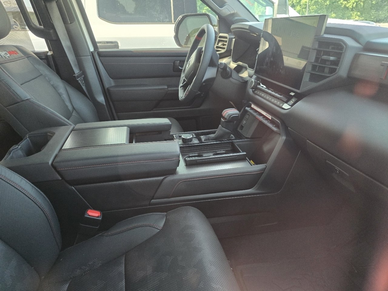 Used 2025 Toyota Sequoia TRD Pro AWD/4WD image 16