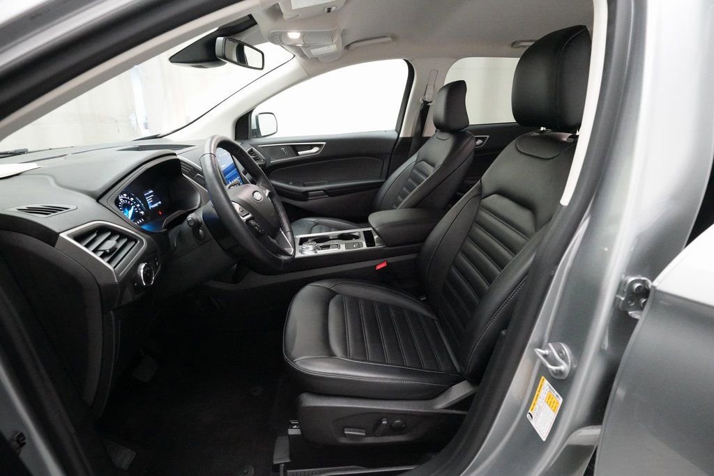 Used 2023 Ford Edge SEL w/ Convenience Package image 7