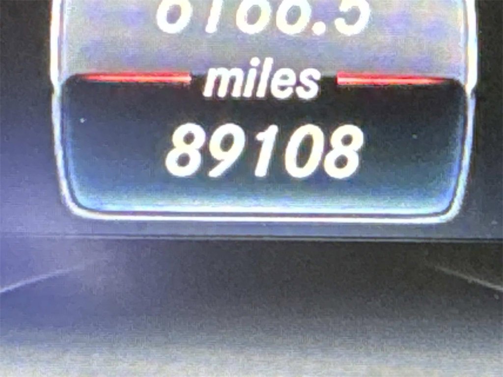 Used 2018 Mercedes-Benz GLS 550 4MATIC w/ Driver Assistance Package image 28