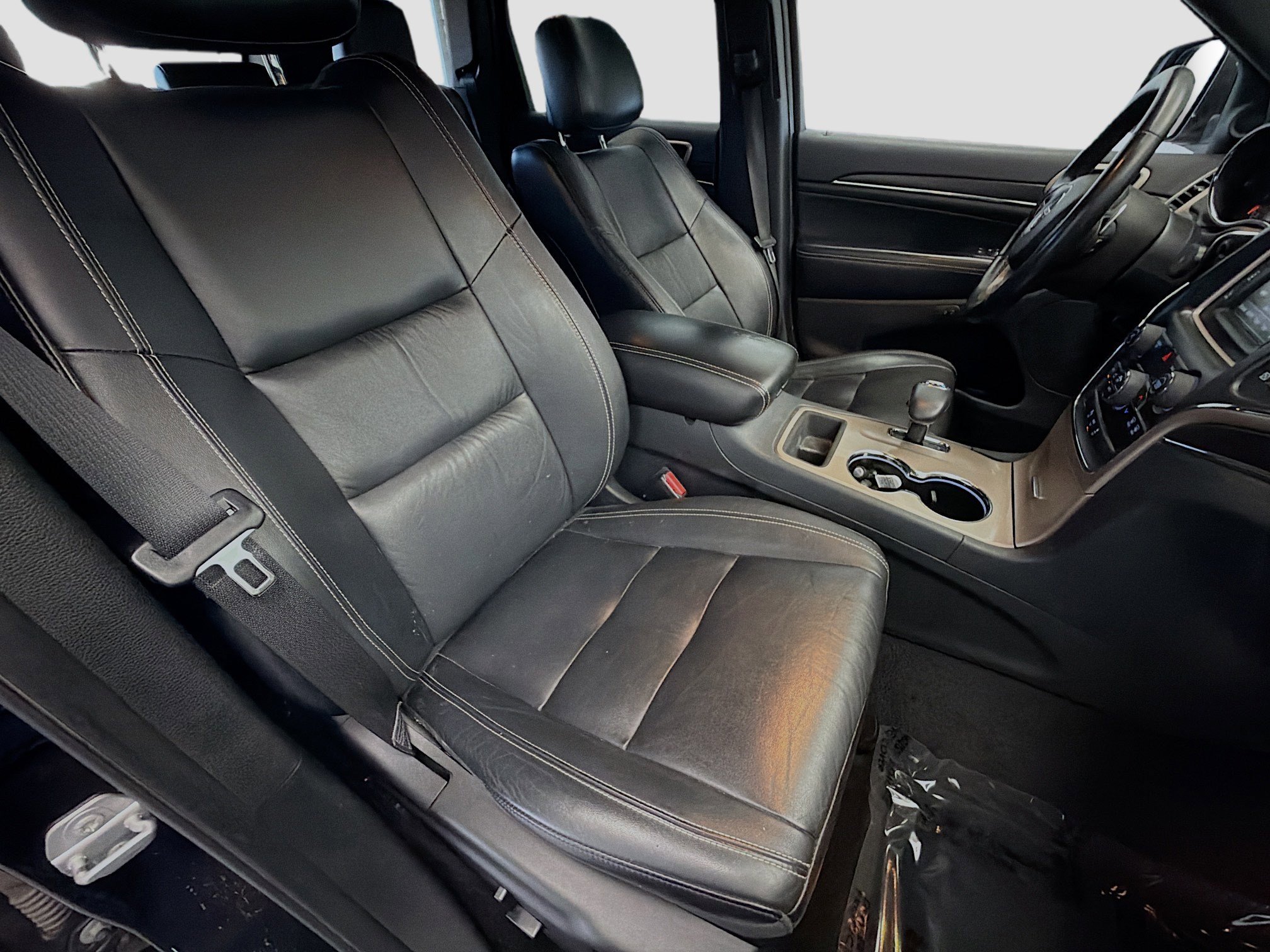 Used 2015 Jeep Grand Cherokee Limited image 15