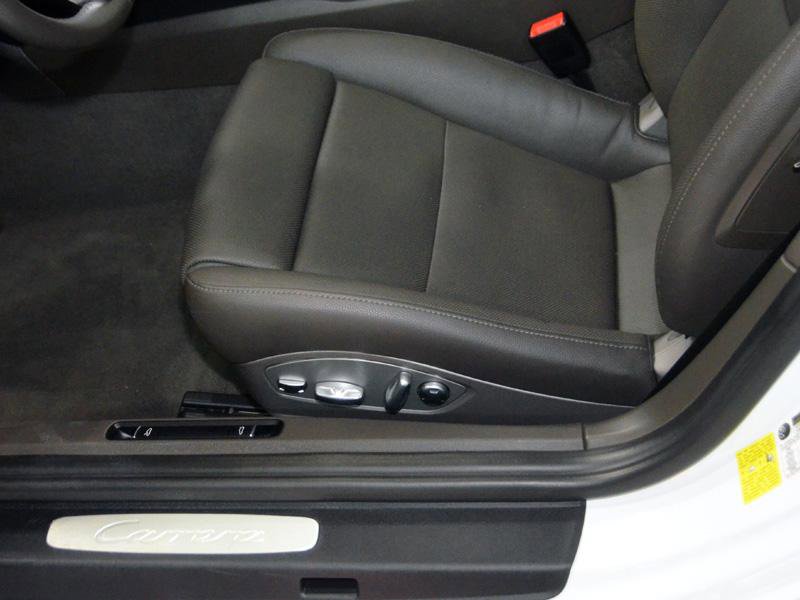 Used 2017 Porsche 911 Carrera image 18