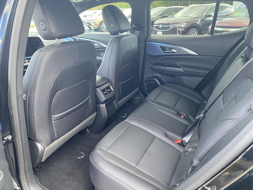 Used 2024 Chevrolet Equinox EV LT AWD/4WD image 9