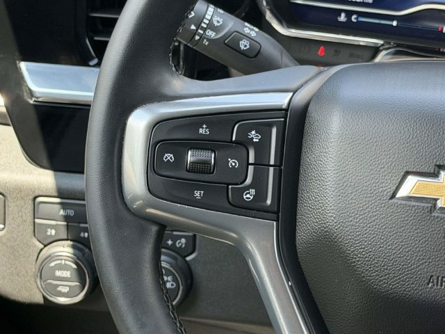 Used 2023 Chevrolet Silverado 1500 LT AWD/4WD image 20
