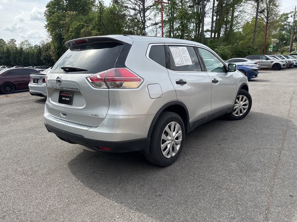 Used 2016 Nissan Rogue S w/ S Family Package image 3