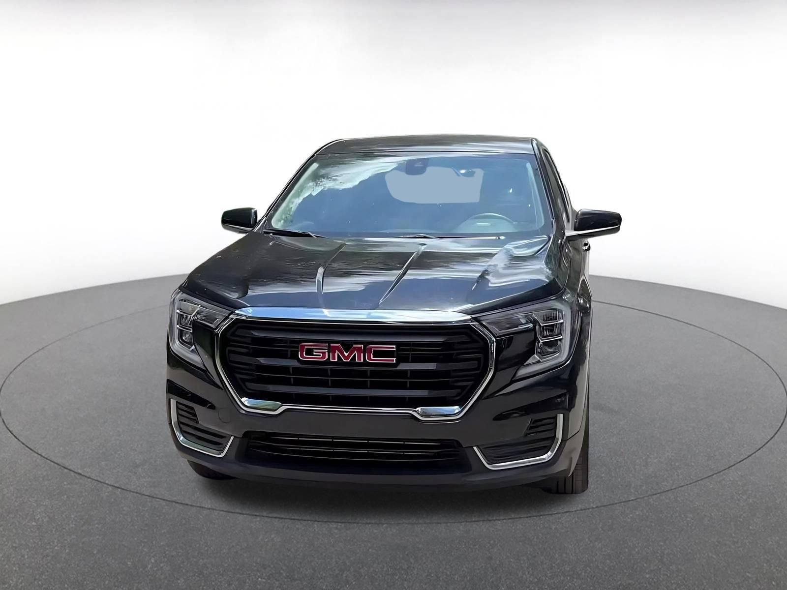 Used 2024 GMC Terrain SLE FWD image 8