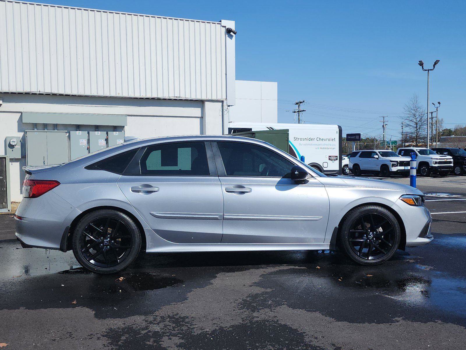 Used 2024 Honda Civic Sport image 6