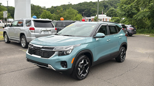 Used 2026 Kia Seltos EX AWD/4WD image 3