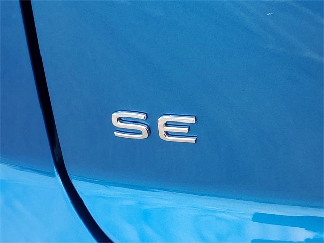 Certified 2025 Volkswagen Atlas Cross Sport SE w/ Panoramic Sunroof Package image 7