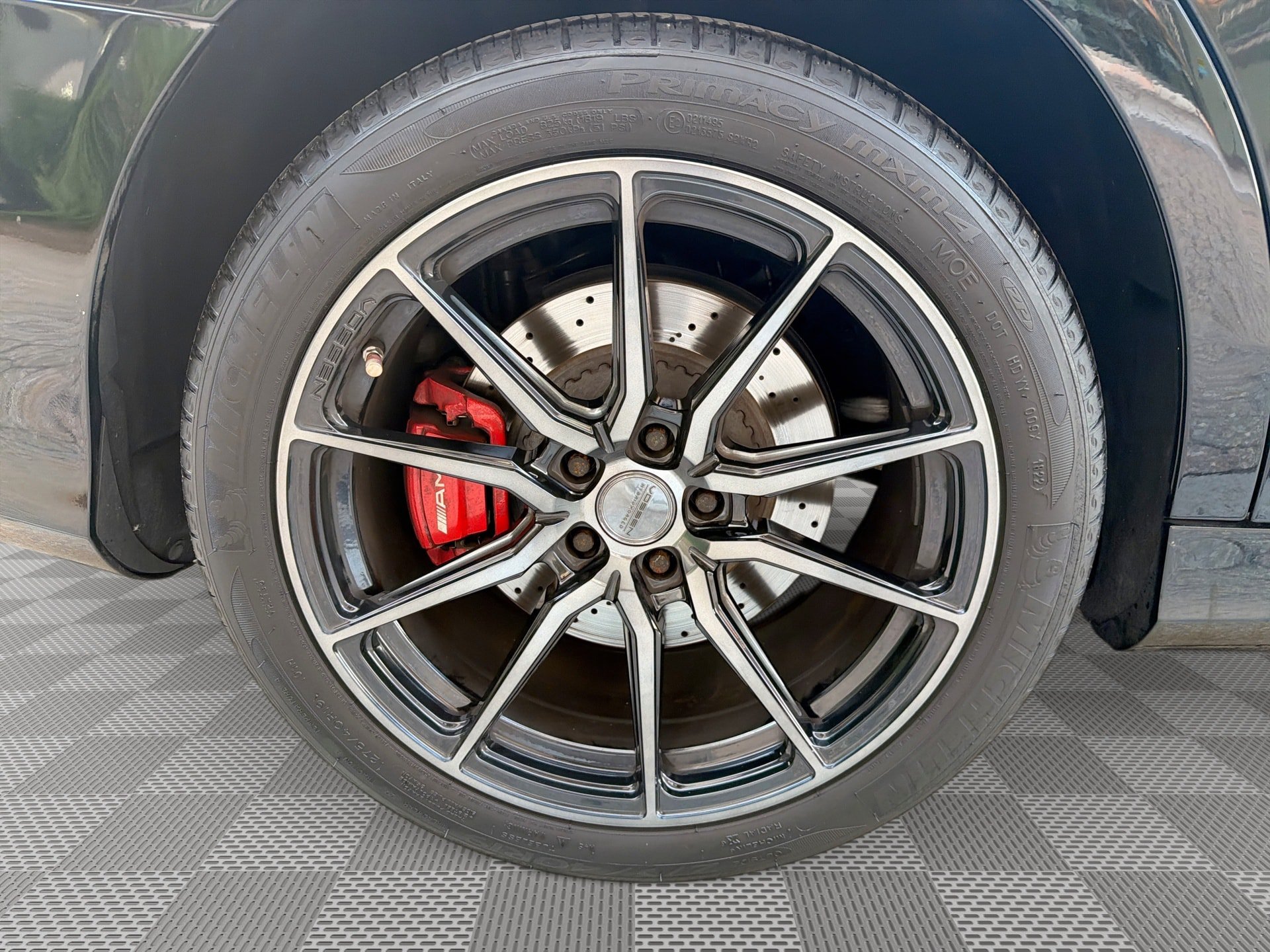 Used 2017 Mercedes-Benz S 550 Sedan w/ Sport Package image 30