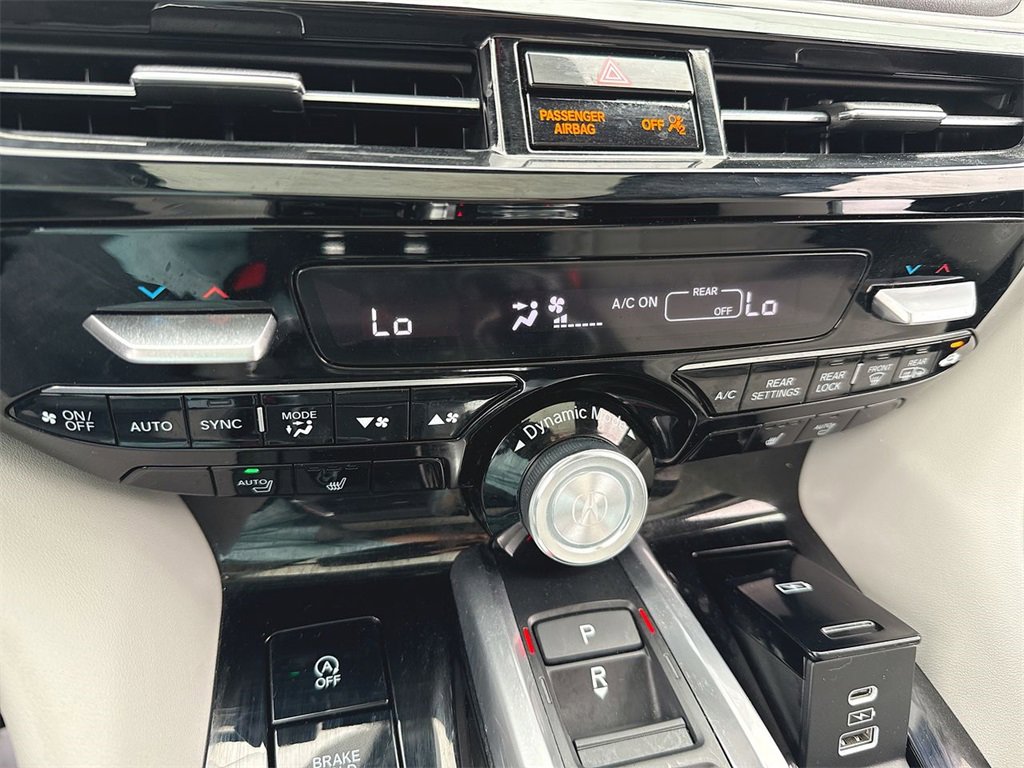 Used 2023 Acura MDX SH-AWD w/ Technology Package image 19