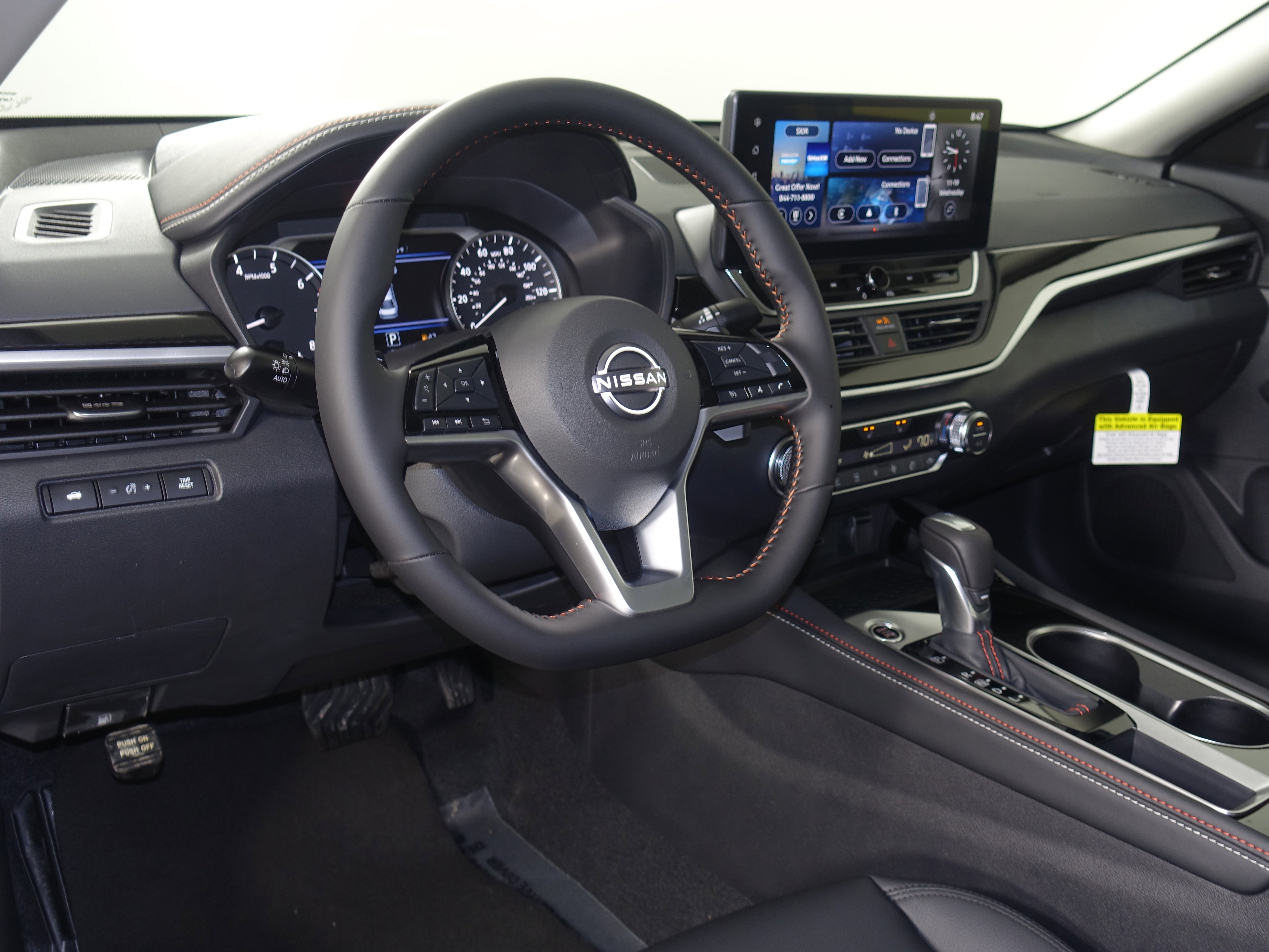 New 2025 Nissan Altima 2.5 SR image 19