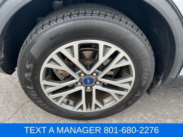 Used 2020 Ford Escape SEL FWD image 9