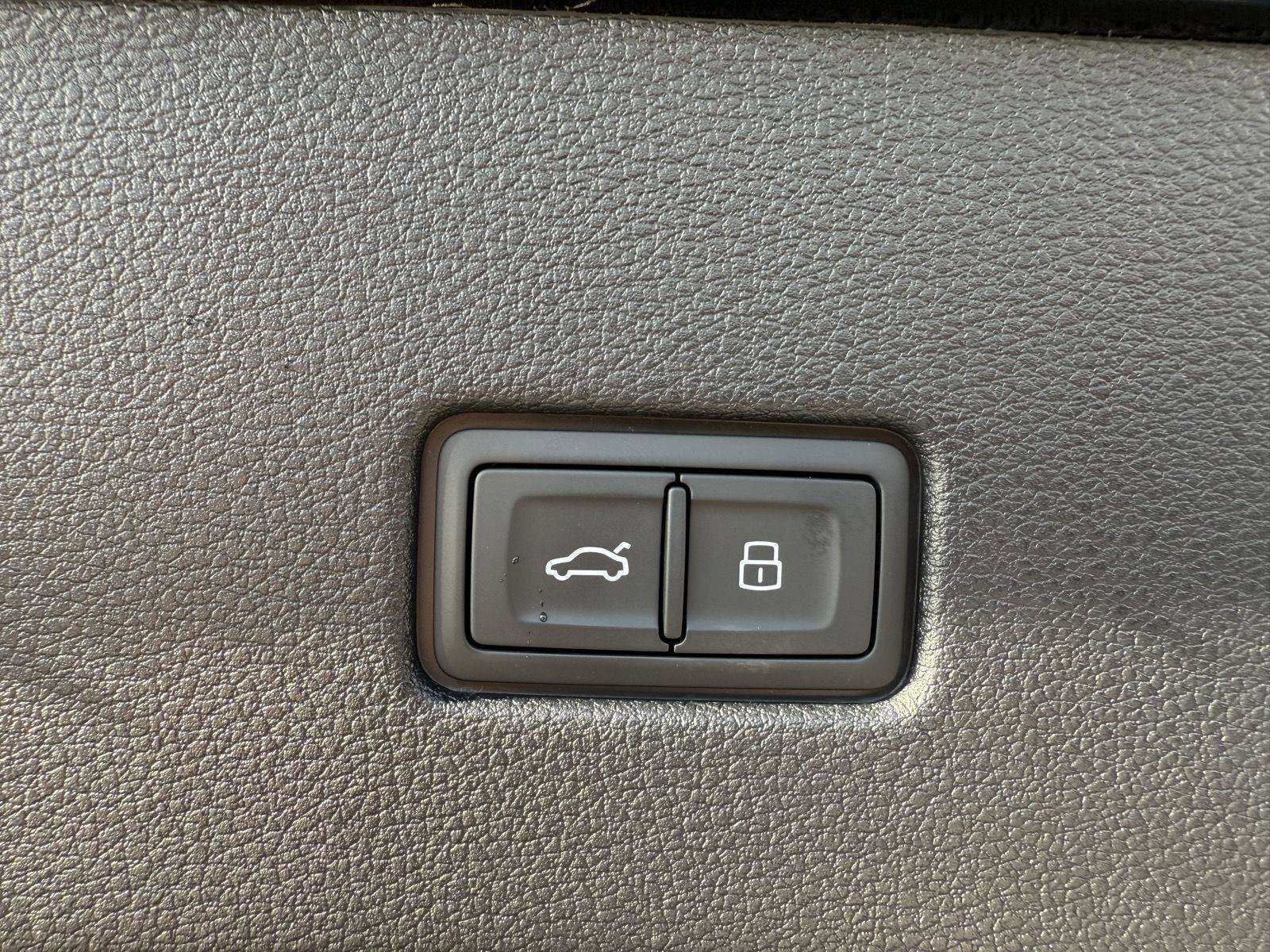 New 2026 Audi Q8 Premium Plus AWD/4WD image 23