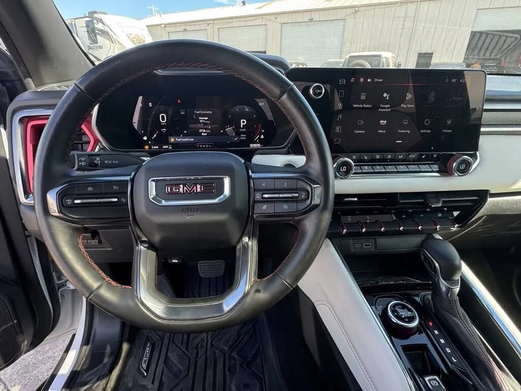 Used 2024 GMC Canyon AT4X AWD/4WD image 23
