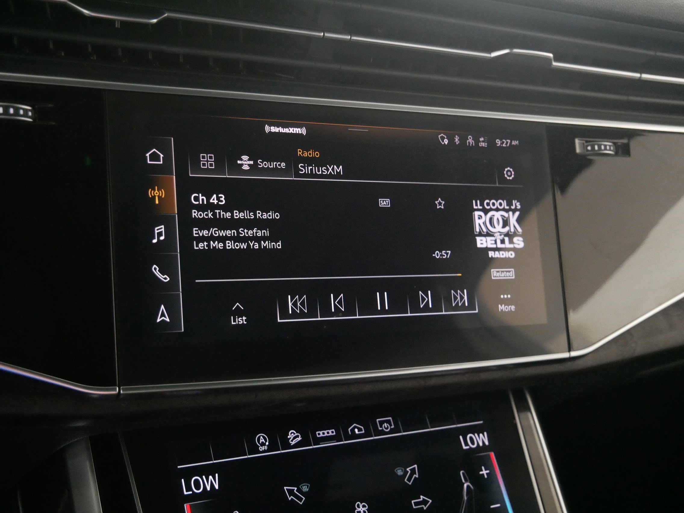 Used 2021 Audi Q7 2.0T Premium Plus w/ Premium Plus Package AWD/4WD image 22