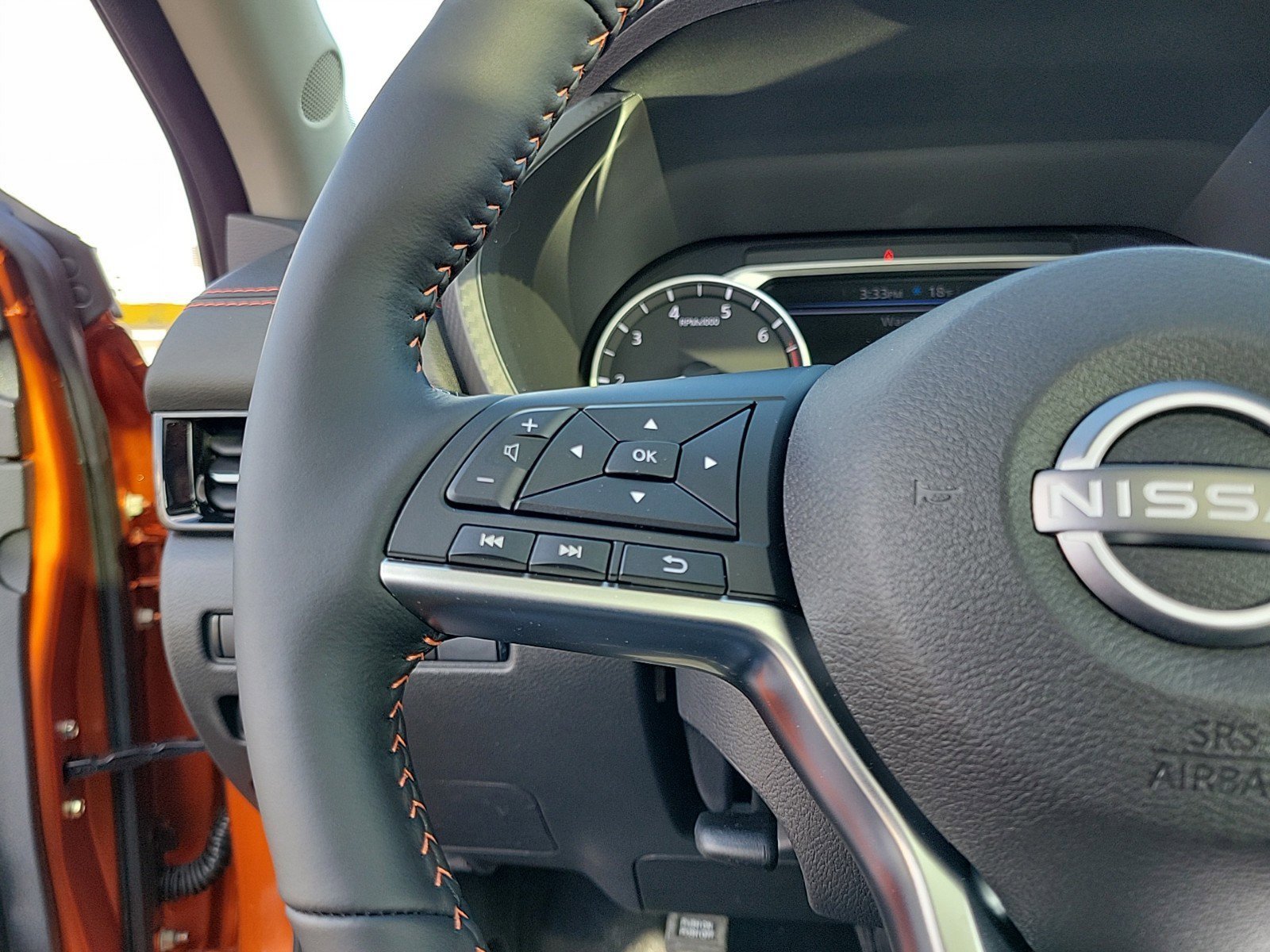 Used 2025 Nissan Sentra SR w/ SR Premium Package image 22