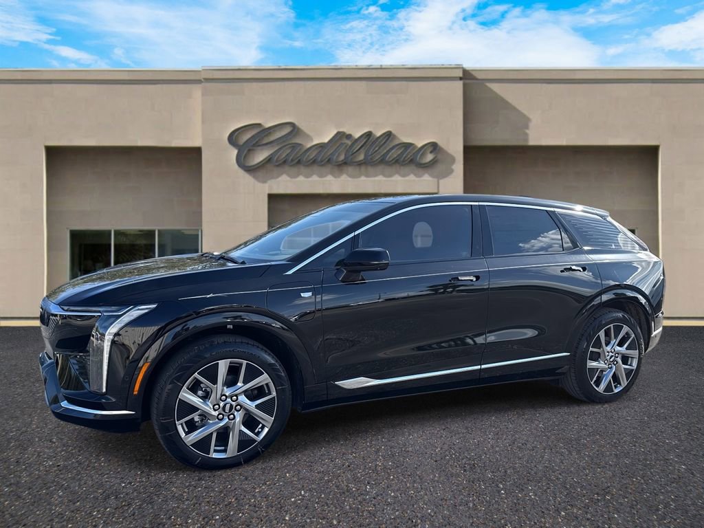 New 2026 Cadillac Optiq Luxury 2 image 7