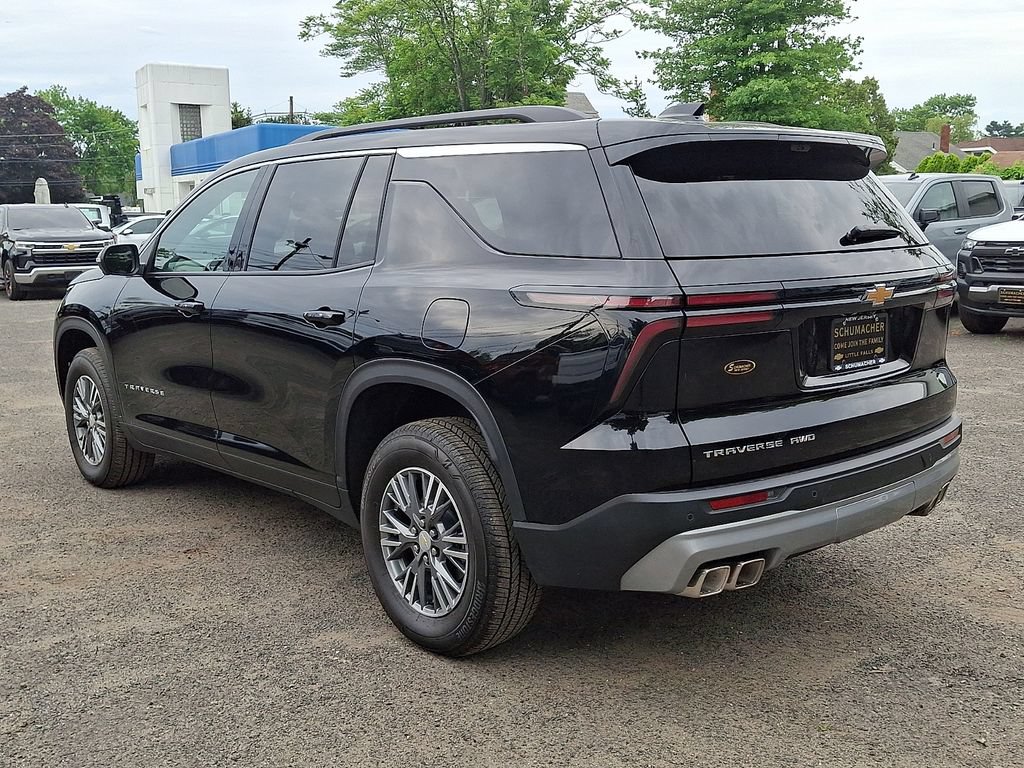 Used 2026 Chevrolet Traverse LT w/ Driver Confidence Package AWD/4WD image 6