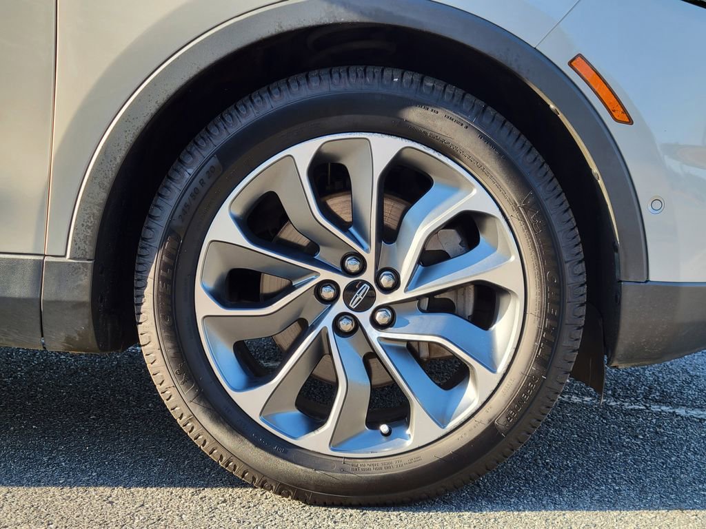 Used 2021 Lincoln Nautilus Reserve w/ Equipment Group 201A image 11