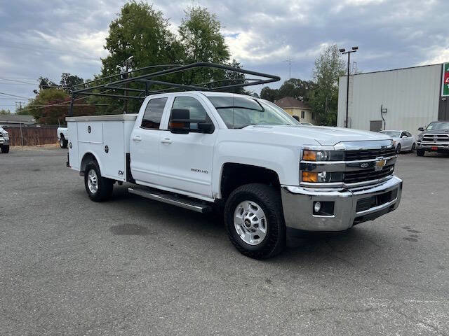 Used 2015 Chevrolet Silverado 2500 LT w/ LT Convenience Package image 24
