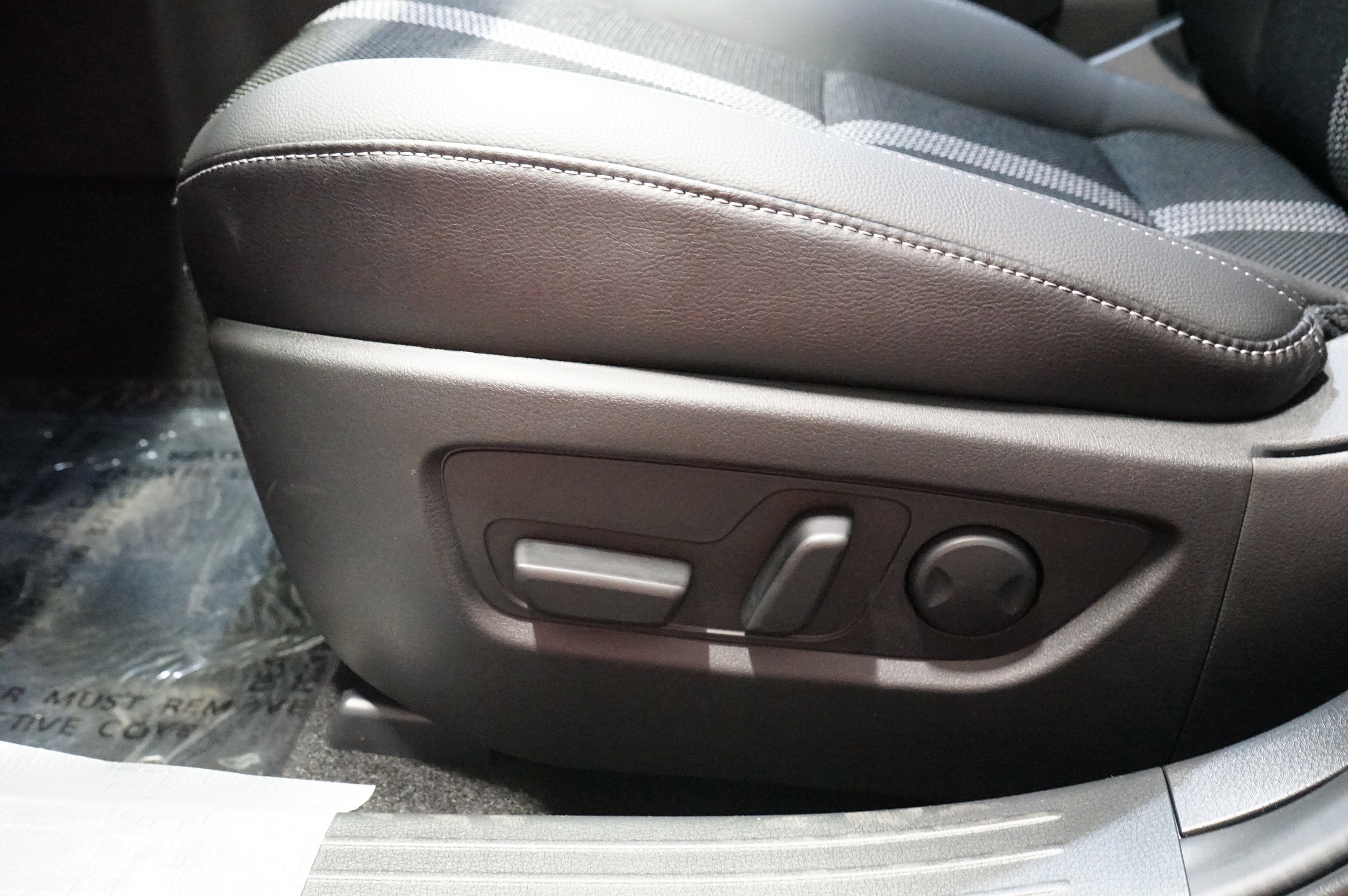 New 2025 MAZDA CX-50 AWD 2.5 S w/ Cargo Package image 26