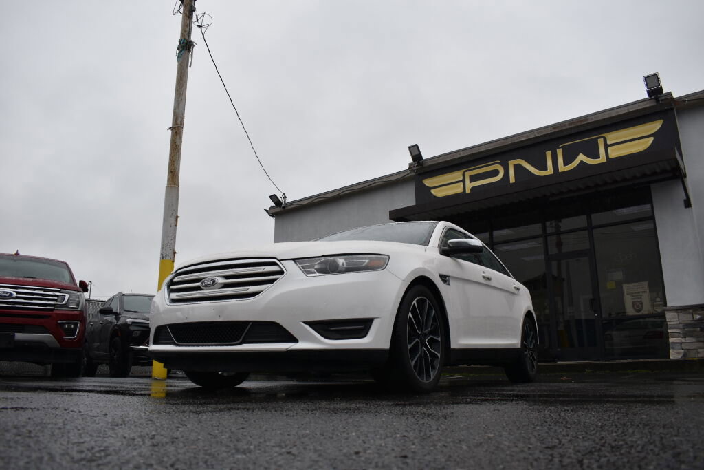 Used 2017 Ford Taurus Limited image 8