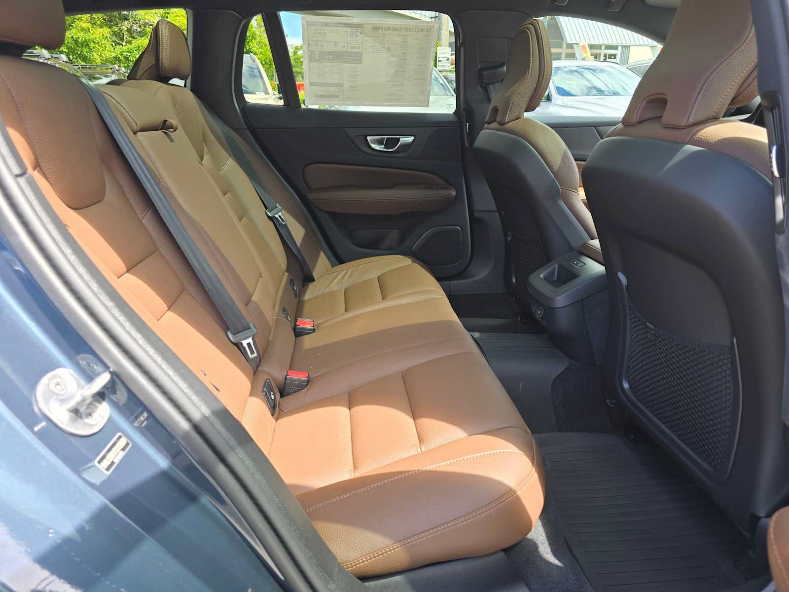 New 2026 Volvo V60 B5 Cross Country Plus w/ Protection Package Premier AWD/4WD image 12