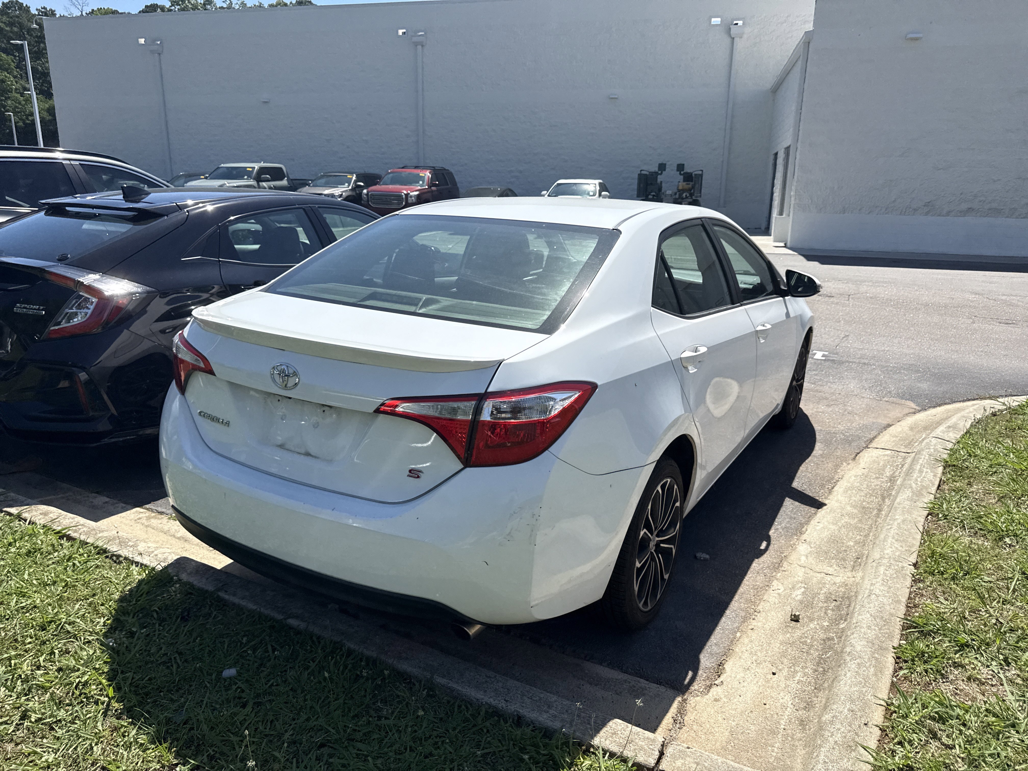 Used 2015 Toyota Corolla S FWD image 7