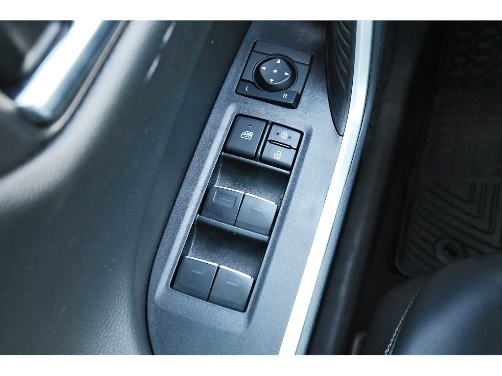 Used 2024 Toyota RAV4 Limited image 20