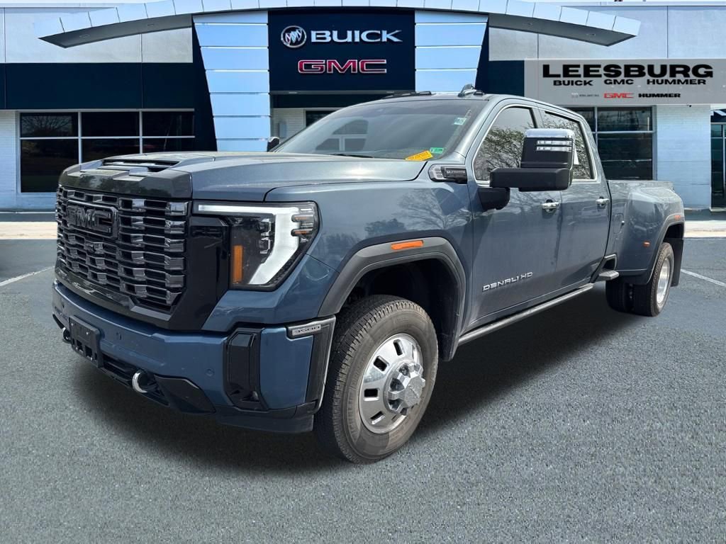 Used 2026 GMC Sierra 3500 Denali Ultimate image 3