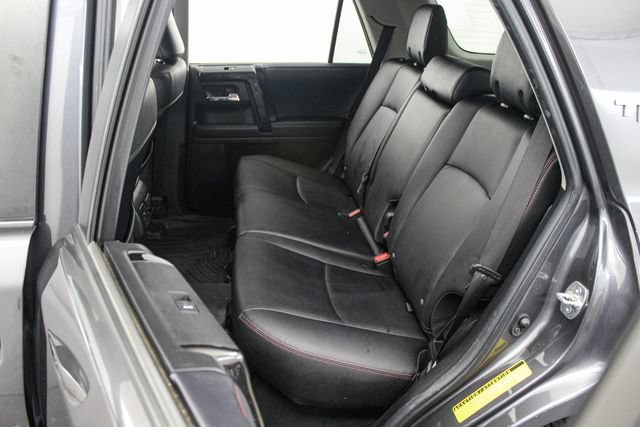 Used 2022 Toyota 4Runner TRD Off-Road Premium AWD/4WD image 22