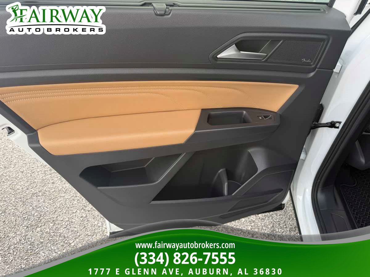 Used 2021 Volkswagen Atlas Cross Sport SEL Premium R-Line AWD/4WD image 17