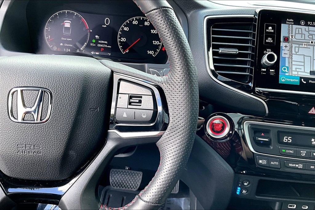 Used 2025 Honda Ridgeline Black Edition image 25