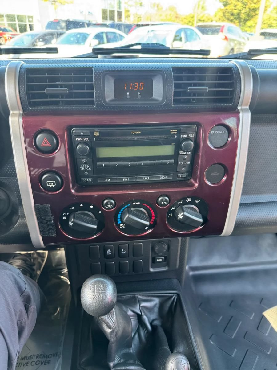 Used 2007 Toyota FJ Cruiser 4WD image 30