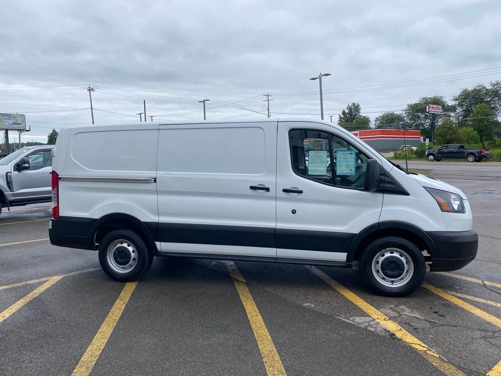 Used 2019 Ford Transit 150 130 Low Roof RWD image 7