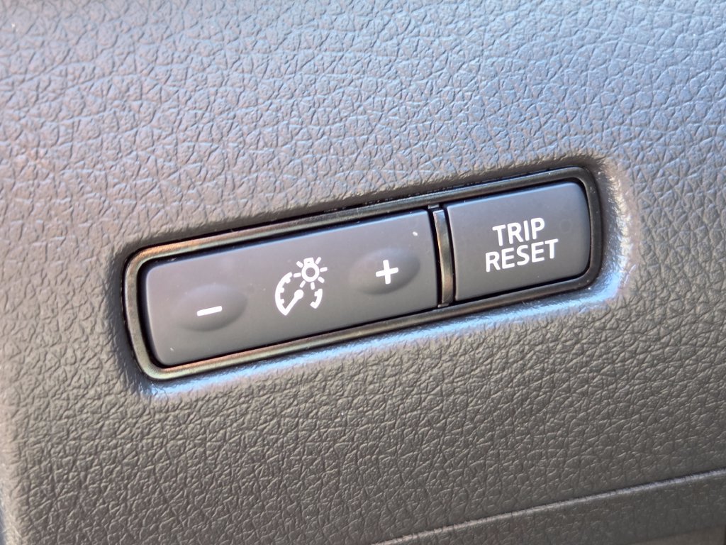 Used 2021 Nissan Rogue Sport SL w/ Premium Package AWD/4WD image 12