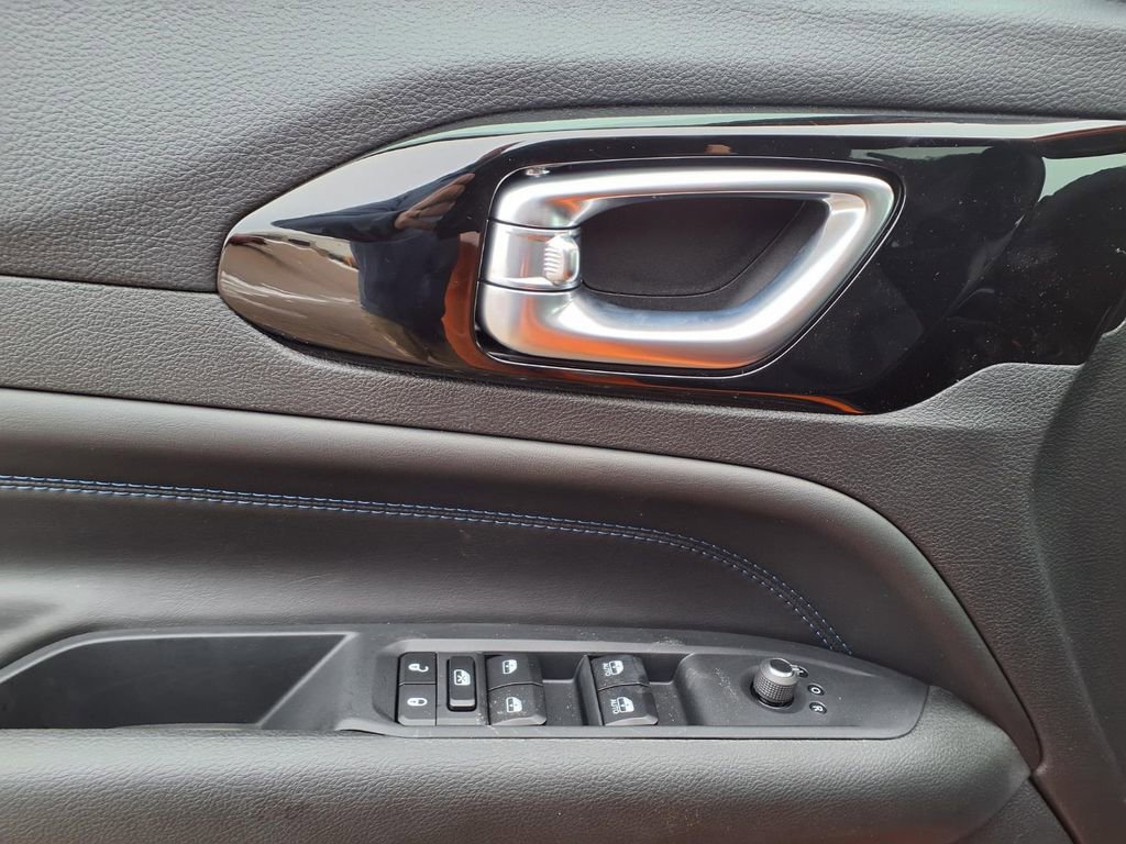 New 2026 Jeep Compass Latitude AWD/4WD image 18