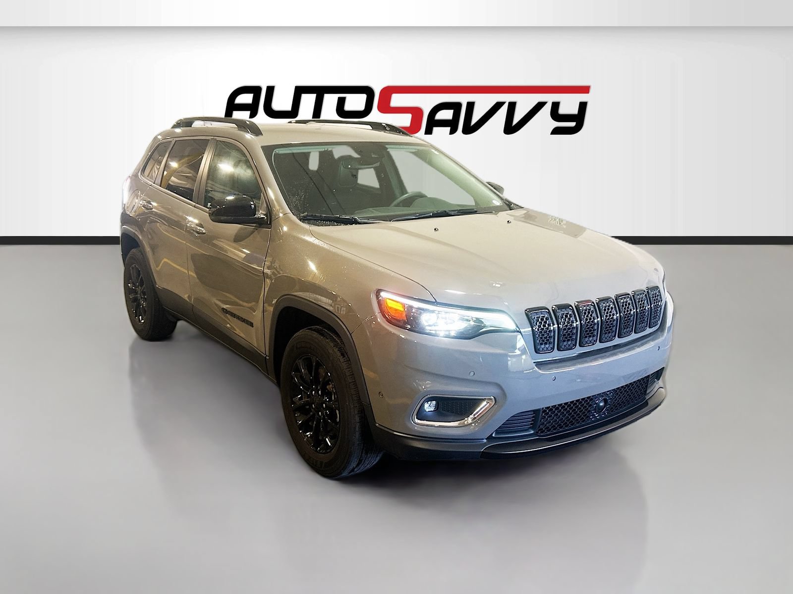 Used 2023 Jeep Cherokee Altitude Lux AWD/4WD image 1