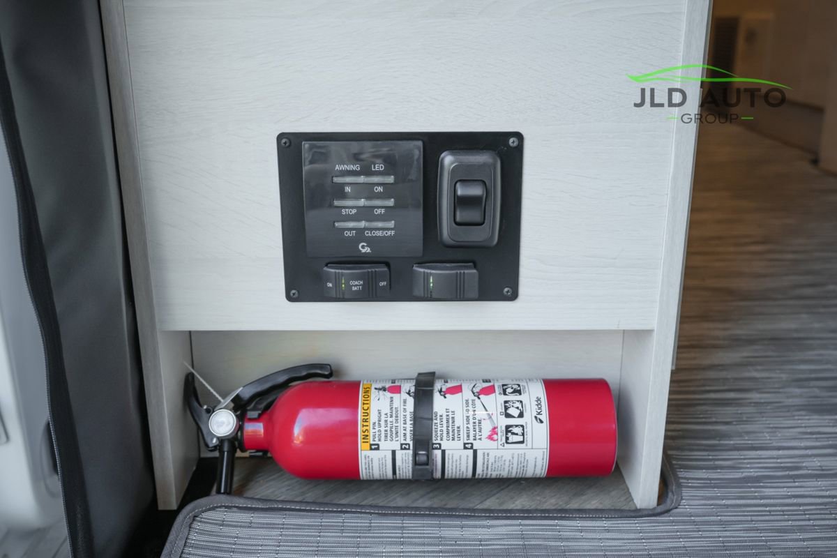 Used 2025 RAM ProMaster 3500 w/ Quick Order Package 22G SLT image 38